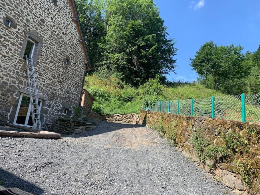 La Grange De La Gratade Villa Rochefort-Montagne Exterior photo